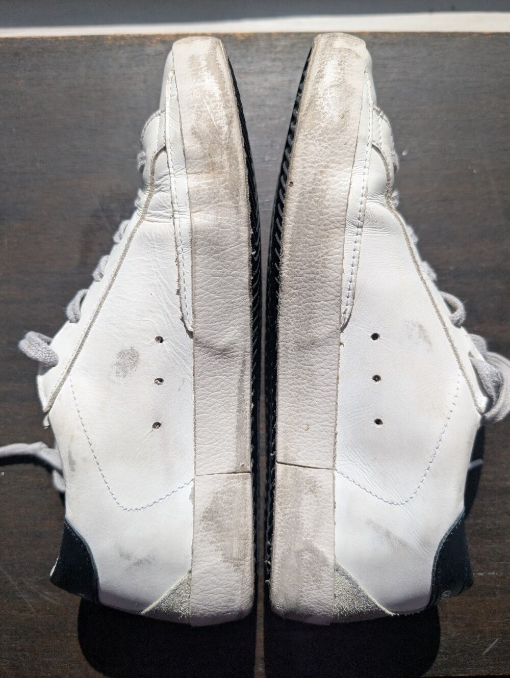 Golden Goose White Leather Sneakers with Black Star Accent - Size 37 - Picture 13 of 16